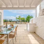 Villa Bianco Trullo By Raro