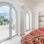 Villa Bianco Trullo By Raro *