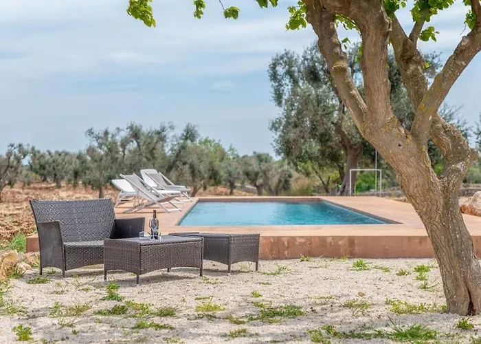 Villa Bianco Trullo By Raro